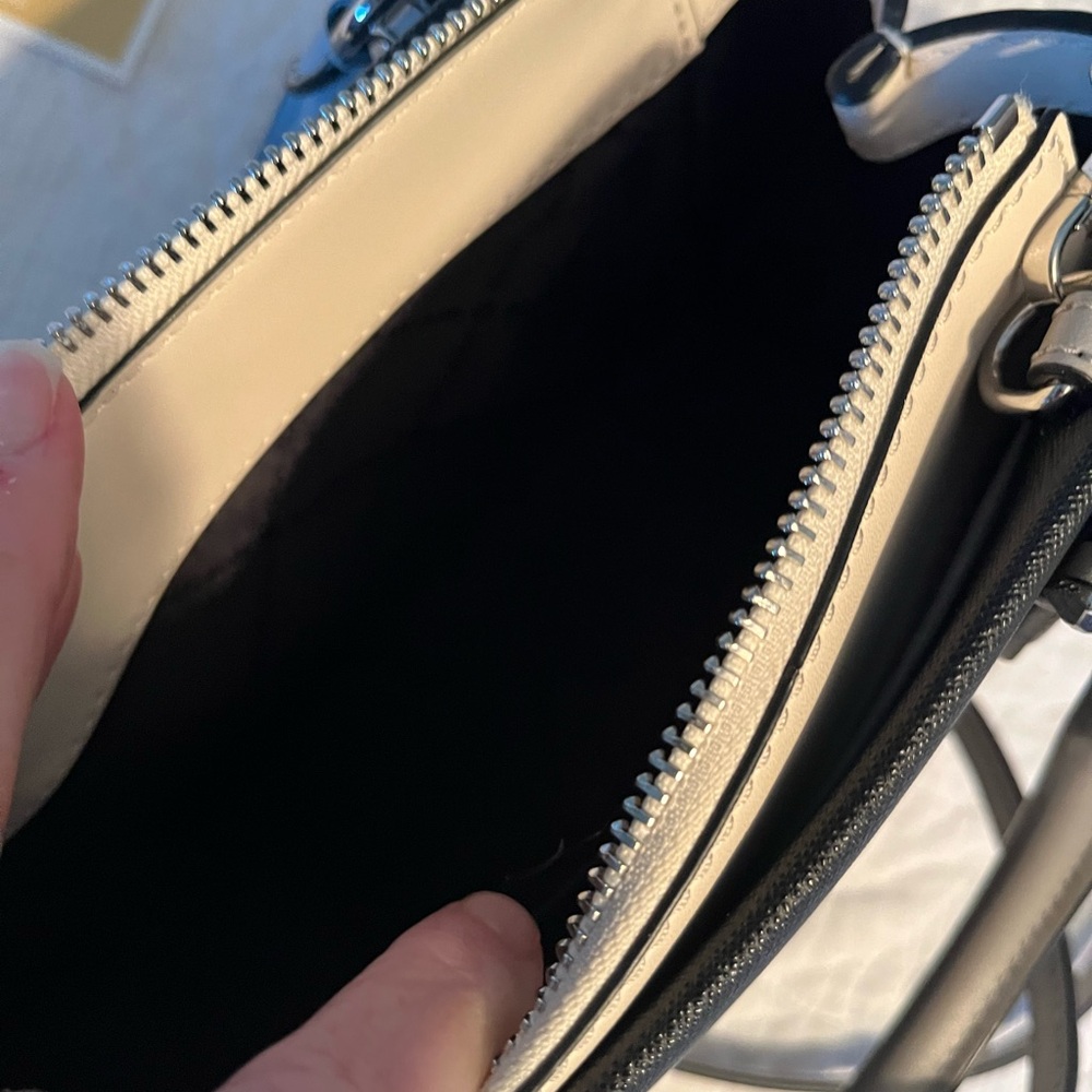 Michael Kors Black and Cream Small Marilyn Black Saffiano Messenger Women's Bag - Picture 11 of 11